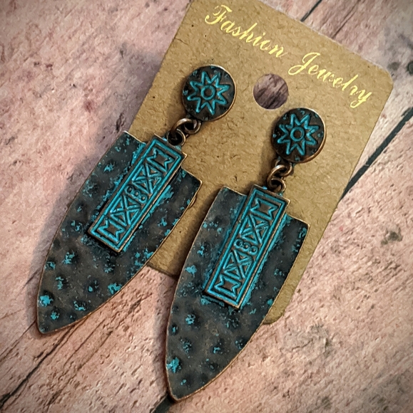 NWT Boho Patina Turquoise Copper Earrings - Picture 2 of 5